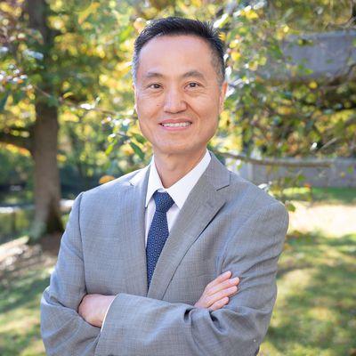 Dr. Stephen Lee, MD - Ophthalmologist at Lee Vision Associates