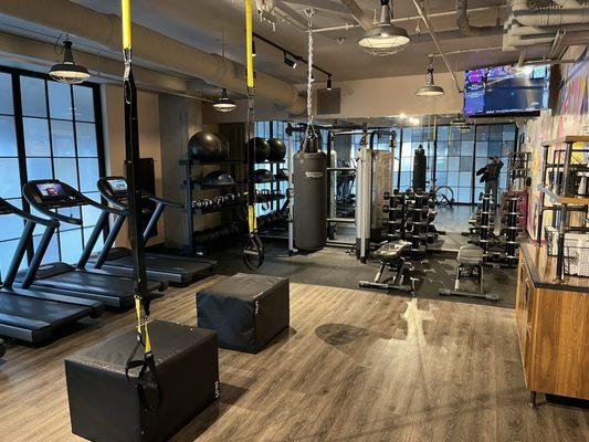 Moxy Nashville Vanderbilt Area