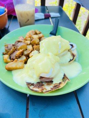 Eggs Benedict