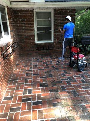 Prepping a house to be painted