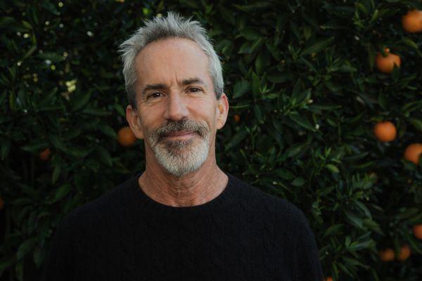 Aaron Zweig headshot