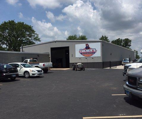 Tuckers Automotive & Tire