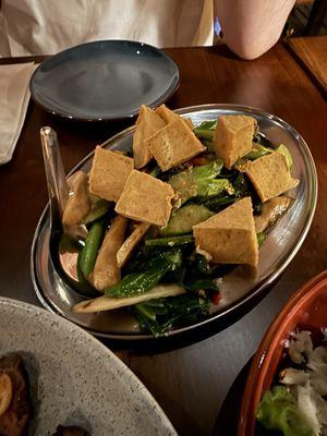 Pad Pak Fai Daeng (stir-fried mixed veggies)