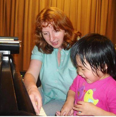 Quality Piano Studies With Alina