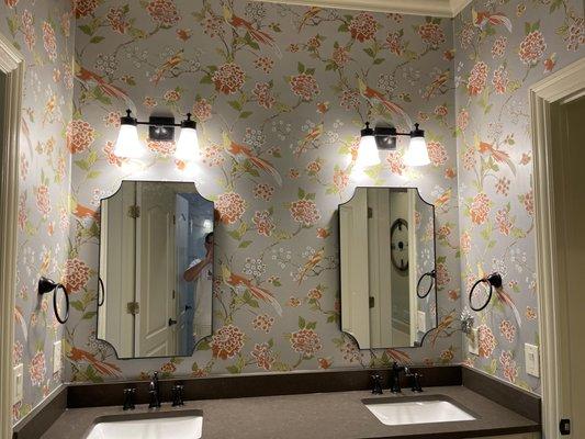 Loves To Paint & Paper