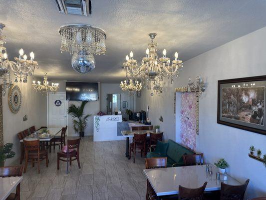 Zaytoon Internationl Market and Restaurant