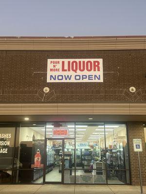 Pour N' More Liquor - Jersey Village is now open