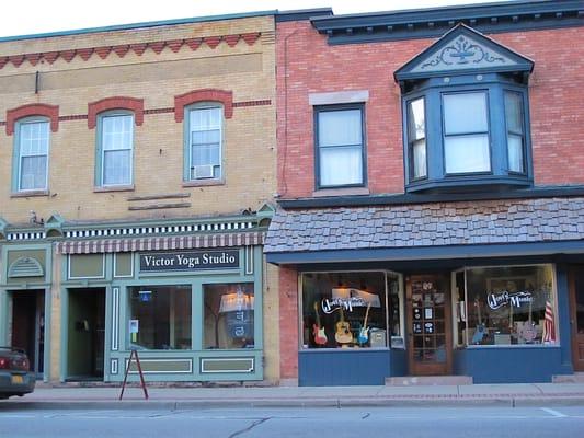 A guitar dealer and music shop, providing instrument support too.