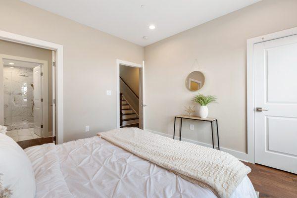 Bola Williams - Frankly Real Estate