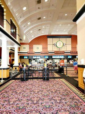 Grand 14 The Market Common