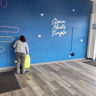 CD One Price Cleaners