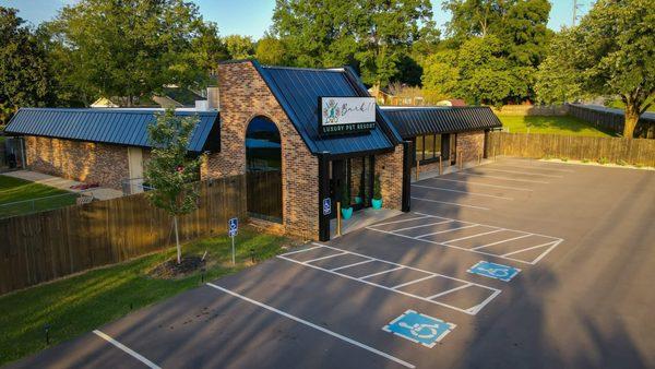 Bark Luxury Pet Resort