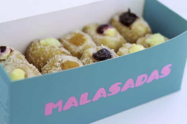 We have box sizes of 6 (by request), 10, 20, or a party box of 70 Malasadas!