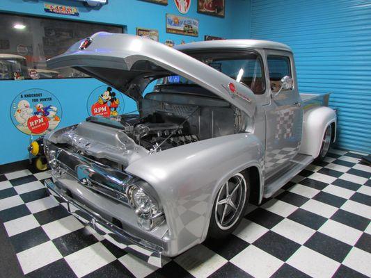 1956 Ford F100 Pickup-complete build