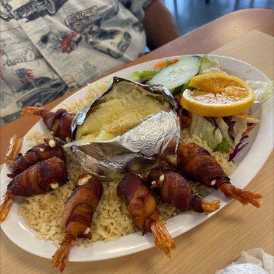 Bacon wrapped shrimp, yum...