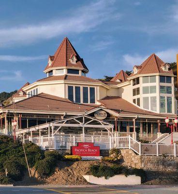View from Highway 1 Northbound