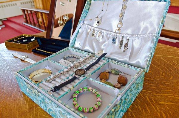 North Hunterdon Thrift Shop