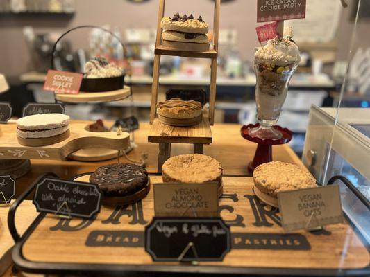 MO&MA Cookies and Pies