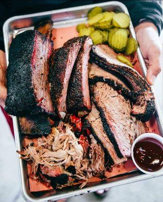 Scarlett's Smoked BBQ Pit