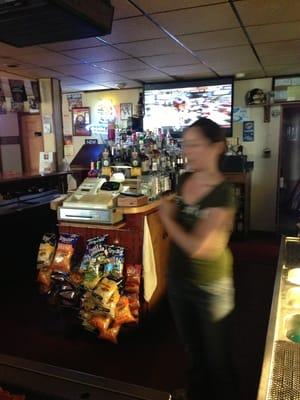 Speedy fast service and cold beer!