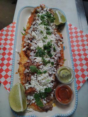 Huarache: Asada, Carnitas, Pastor, Brisket y Pollo