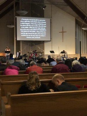 Sunday worship gatherings:
We share and celebrate the gospel through prayer, Biblical sermons, worship music, communion, & more.
