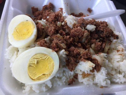 Nasty food, egg was old and can see it turning green and corn beef was old and just re fried. Best advice don't eat here.