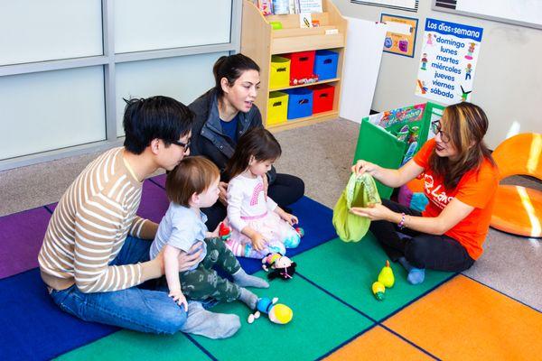 Spanish Classes for Toddlers
Discover a joyful way to start their bilingual journey with our 45‑minute Parent & Toddler Spanish classes