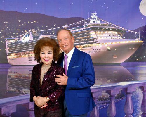 NCL n Virgin cruises no longer have welcomeaboard pictures,the photdpt is gone, I love all my professional pix even tho my husband is a pap!