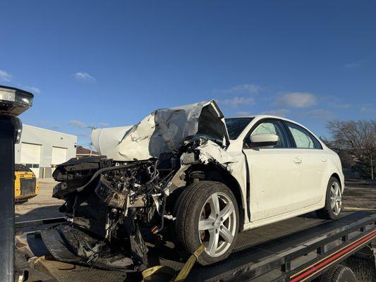 We Offer 24/7 Accident and Secondary Accident Tow Services