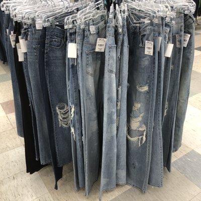 Discount Fashion Warehouse