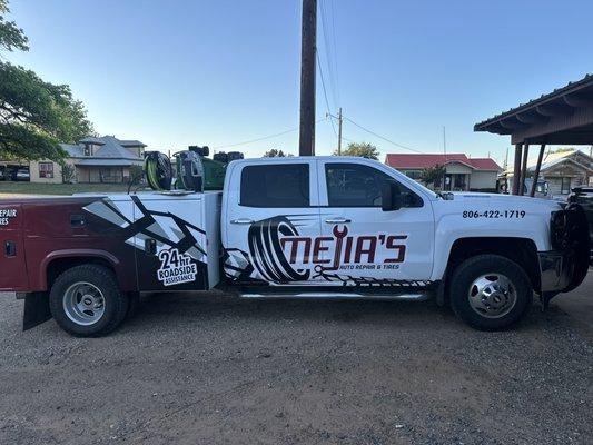 Mejias Auto Repair & Tires