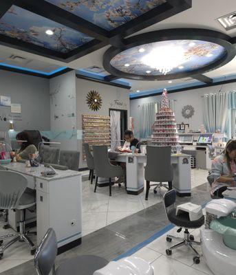 Phillip's Nail Studio