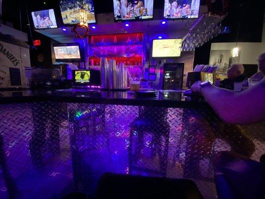 The White Room Lounge