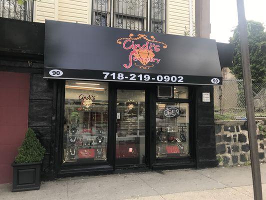 Cindi's jewelry Corp