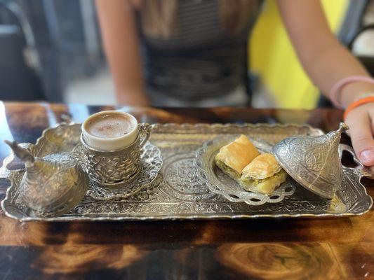 Alihan's Coffee and Breakfast