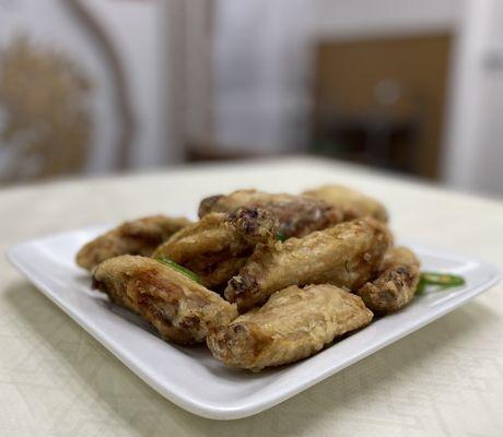 Fried Chicken Wings with Salt and Hot Pepper