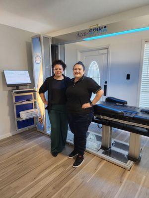 Advanced Spinal Decompression on the Accuspina with IDD Therapy. Doctor Hernandez & Rodriquez