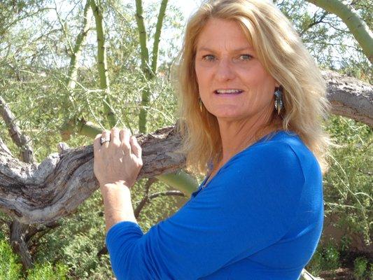 Tucson Premier Smiles: Kim Paukune, DDS