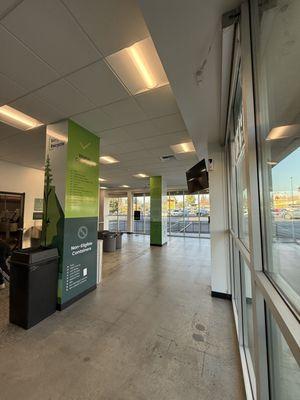 Walk into the future of recycling !