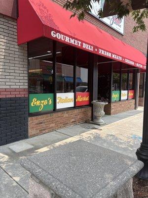 Enzo's Italian Market