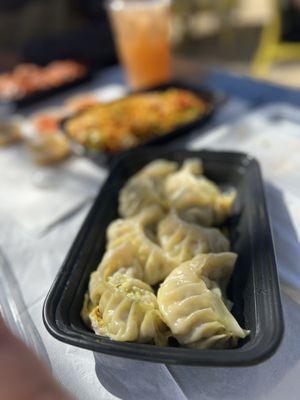 Chicken Momos (6 pcs)