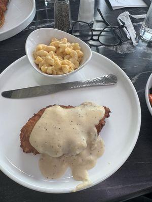 Chicken and Mac/cheese