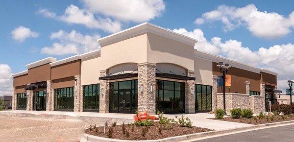 Rancho Cucamonga plaza fresh new paint