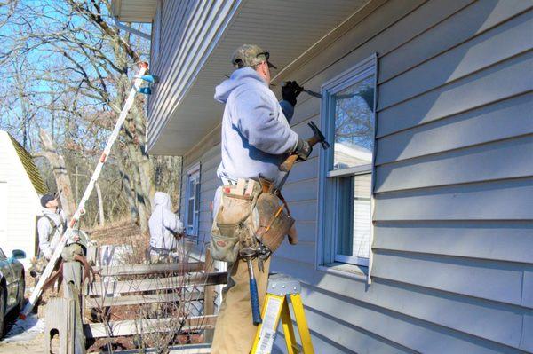 AHT Wisconsin Windows