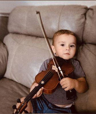 Ellie’s Violin Lessons