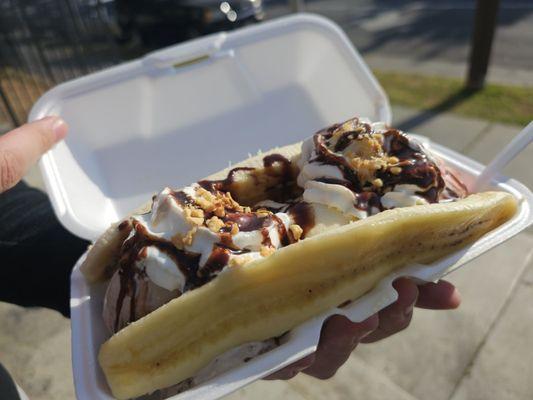 Banana split $6,50 horrible