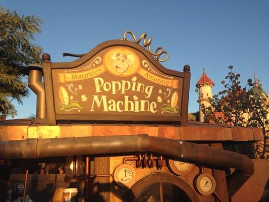 Maurice's Amazing Popping Machine