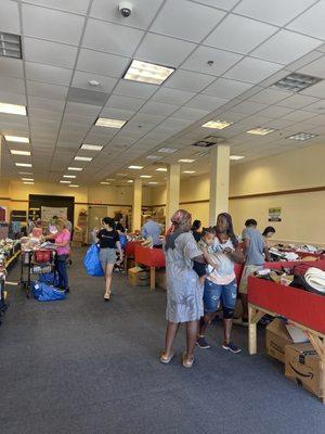 Let's dig for the good deals!