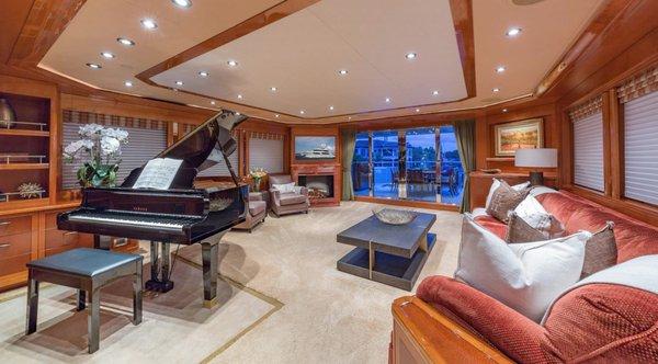 Moran Yacht & Ship